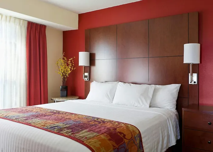 By Marriott Hotel Peoria