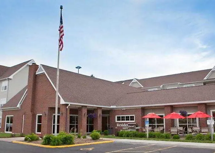 Hotel By Marriott